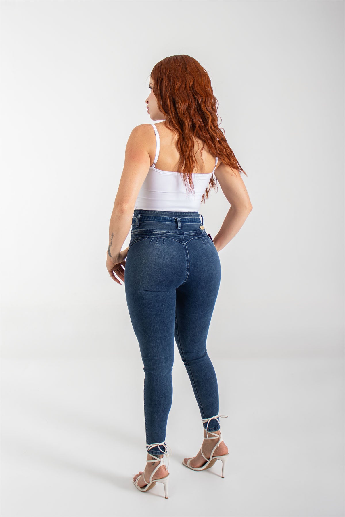 Jeans colombianos tiro alto 3 botones