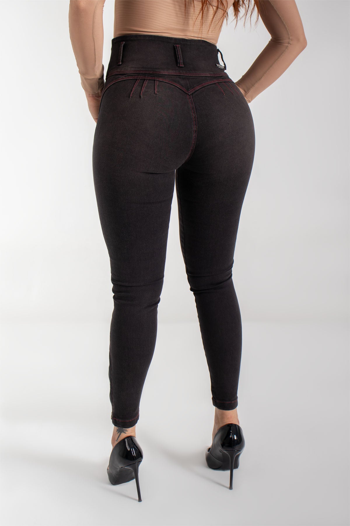 Jeans colombianos tiro alto 4 botones