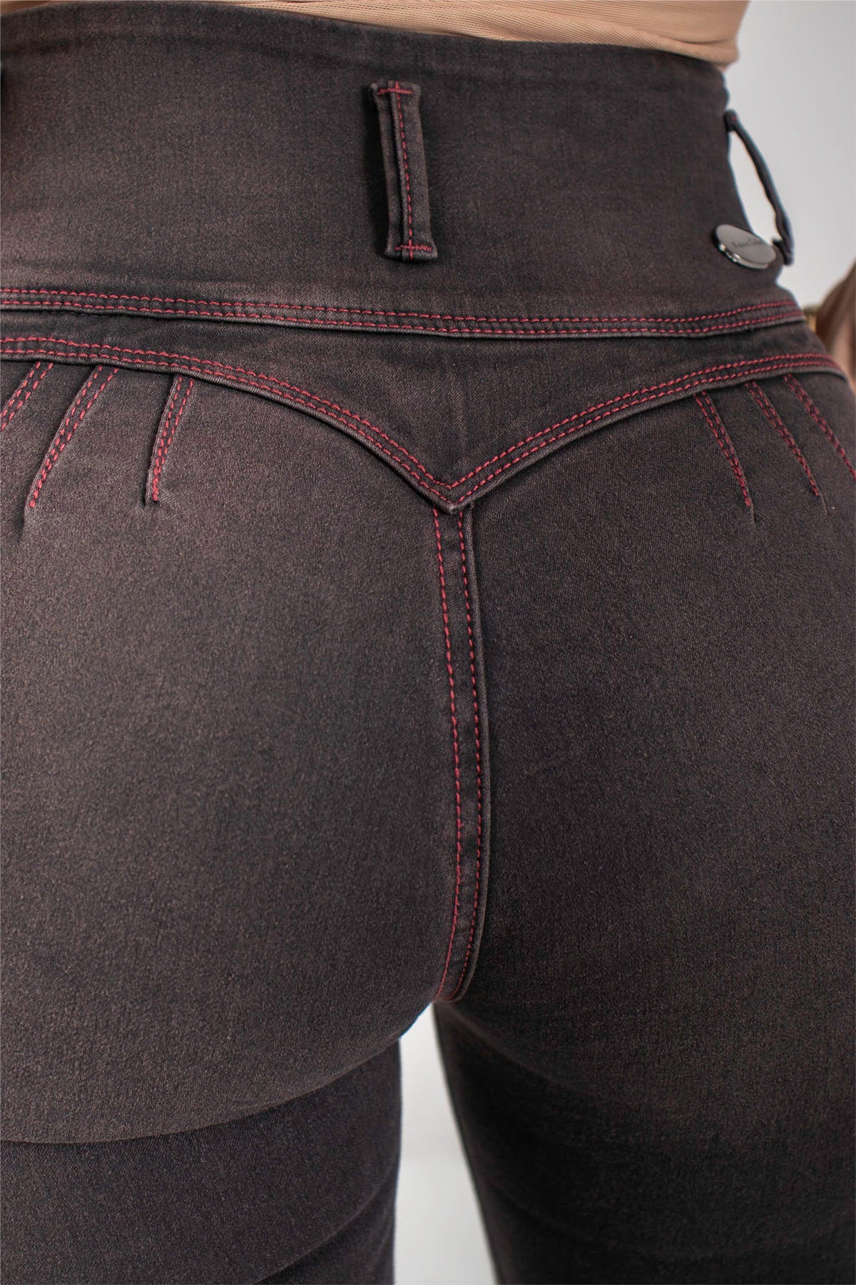 Jeans colombianos tiro alto 4 botones