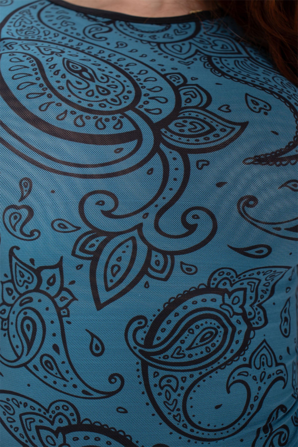 Body manga larga con mesh estampado