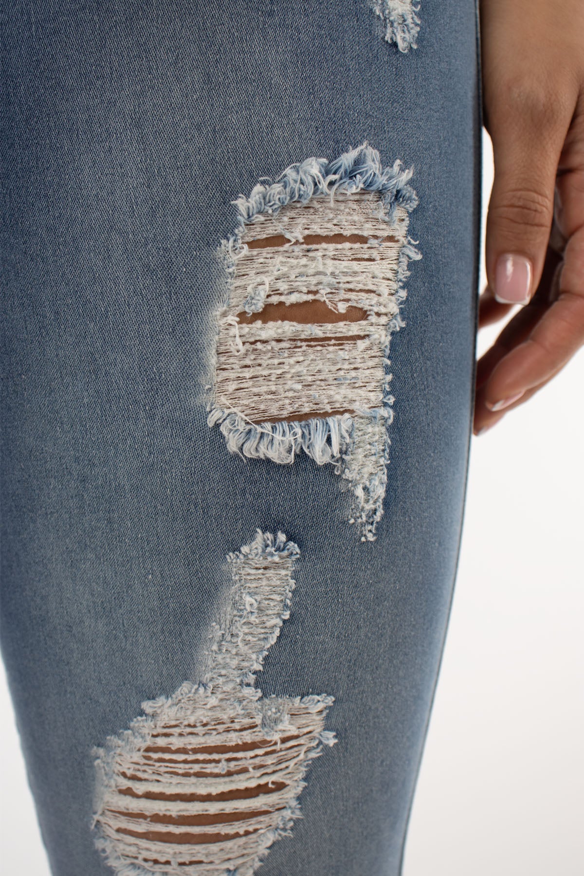 Jeans colombianos tiro alto rasgado